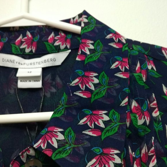 DIANE VON FURSTENBERG Blakely Floral Print Pintuck - Picture 5 of 11